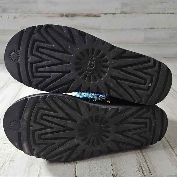 UGG Classic Mini Stellar Sequin 1112515 Black Multi Color Womens Sz 7 Boots - Picture 7 of 8